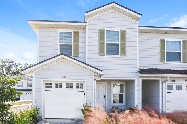 Photo - 580 Eiseman Wy Townhome