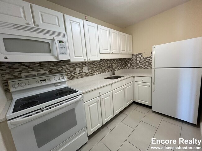 101 Monmouth St Unit 609