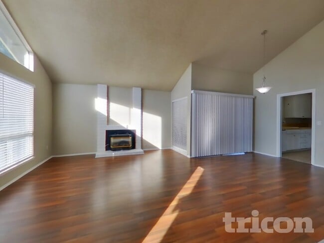 Photo - 1104 Waxwing Ln