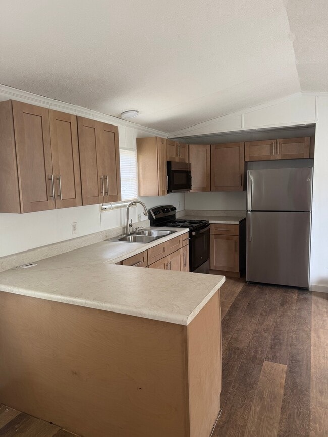 Photo - 7555 R H Rd