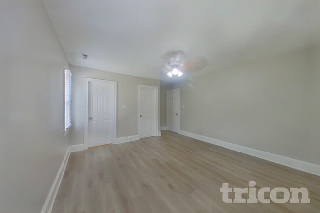Photo - 7100 Idlewild Brook Ln