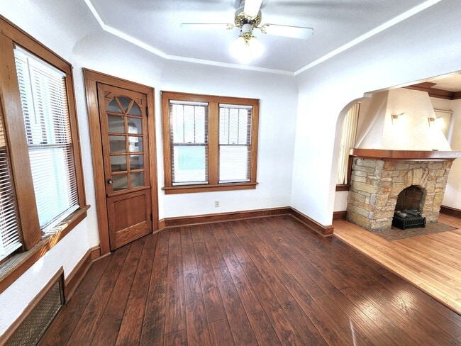 Photo - 3-bedroom single family in West Allis - Av...