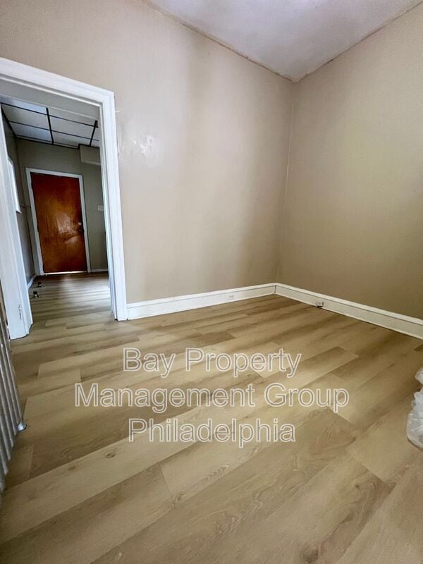 Photo - 3098 Aramingo Ave
