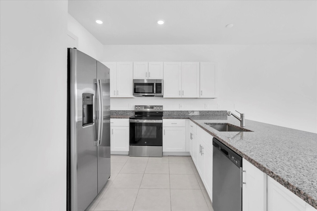 Photo - 17740 Tawny Malt Pl (Land O' Lakes, FL)