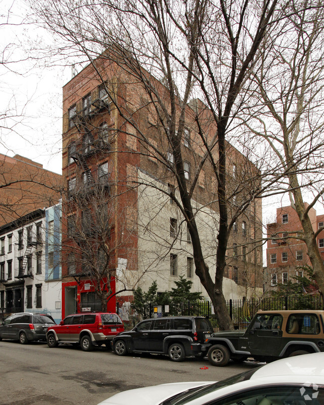 Primary Photo - 291 E 3rd St Apartments