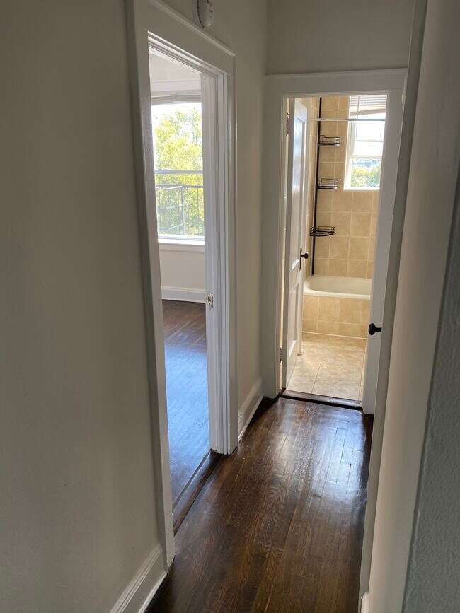 Photo - 42 Kelly Pky Unit 205