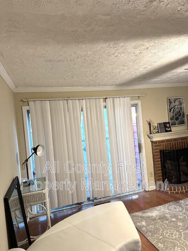 Photo - 910 Glynn Oaks Dr