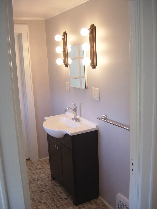 Photo - 803 19th St NW