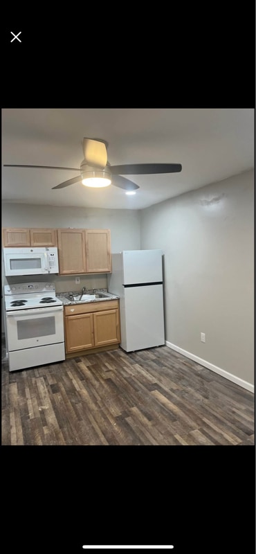 Photo - 1743 Davis Ln