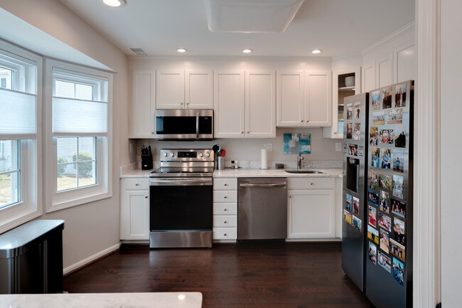 Photo - 6006 Sweet Dale Ct