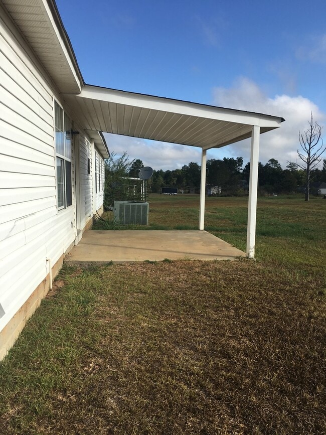 Photo - 709 Macey St