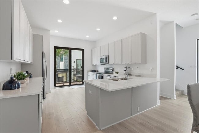 Photo - 4810 W McElroy Ave