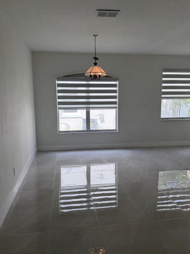 Building Photo - 2609 Teeside Ct