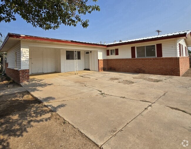 Building Photo - 1618 W Tilden St Rental
