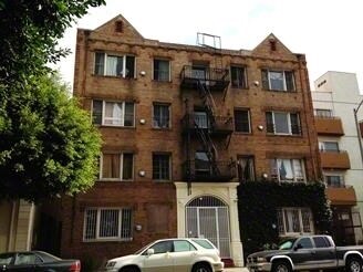 El Carlos Apartments - The El Carlos Apartments