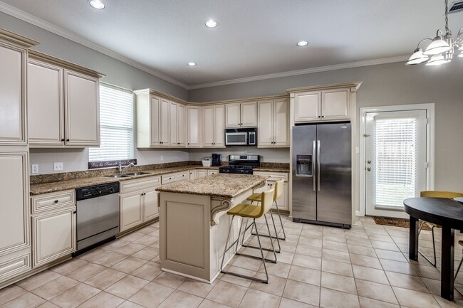 Building Photo - 15426 Addicks Stone Dr Unit 15427a Rental