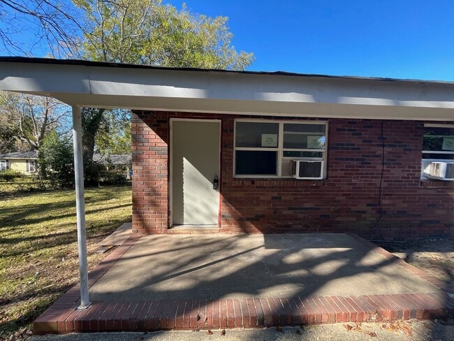 Building Photo - First Place South 1009 Unit Apt B