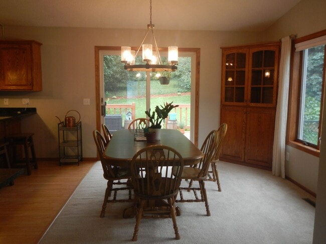 Photo - 208 Arch St