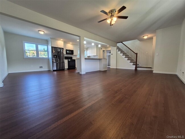 Photo - 106 Roxbury Dr