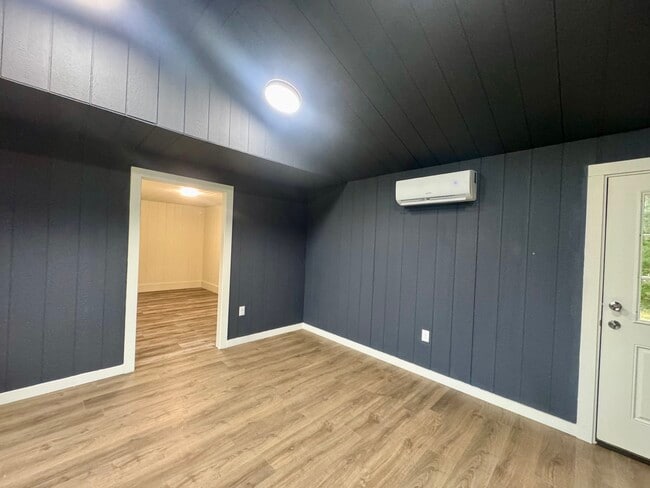 Photo - 22787 Lanier Rd