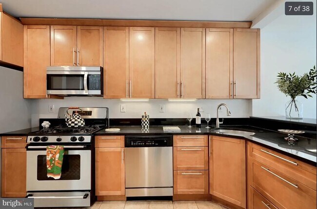 Photo - 1026 Riverside Ave