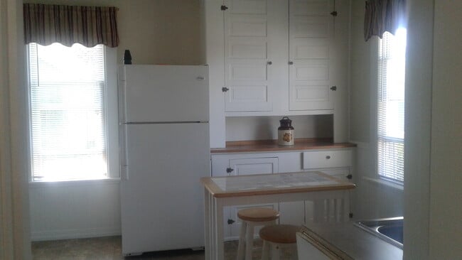 Photo - 416 E 3rd St Unit 2nd floor