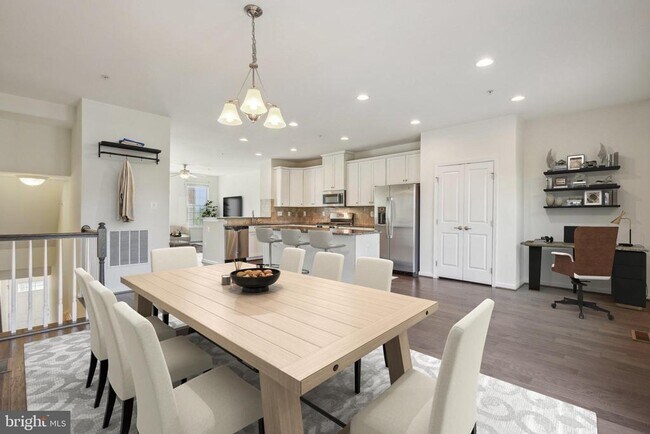 Photo - 14403 Sandy Ridge Ln