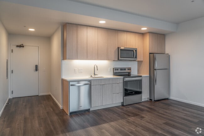2BR, 1BA, - 765SF - Kitchen