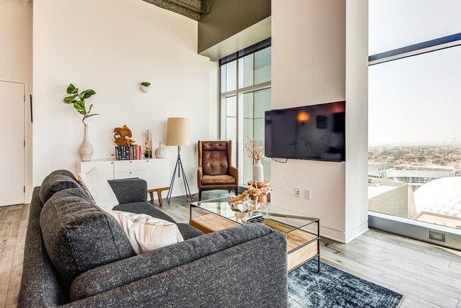 Photo - Sunset Vine Tower