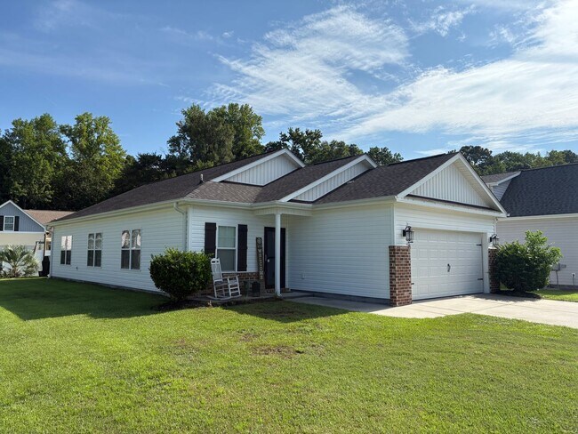 Photo - 292 Clearwater Dr