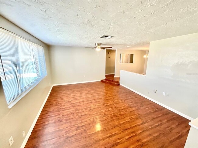 Photo - 5702 Moog Rd