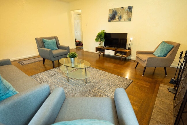 Photo - 240 E Hedding St Unit ID1364158P