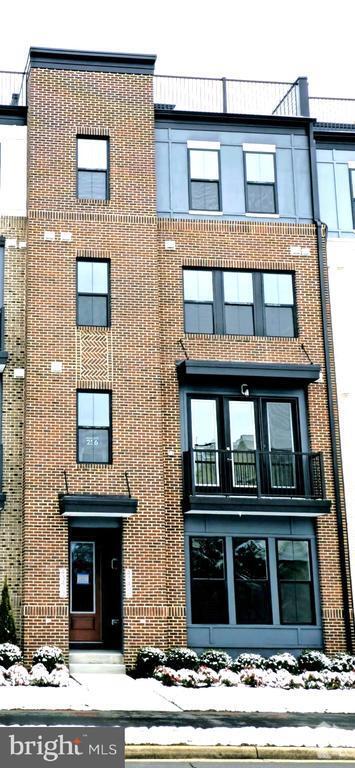 Building Photo - 43400 Farringdon Sq Rental