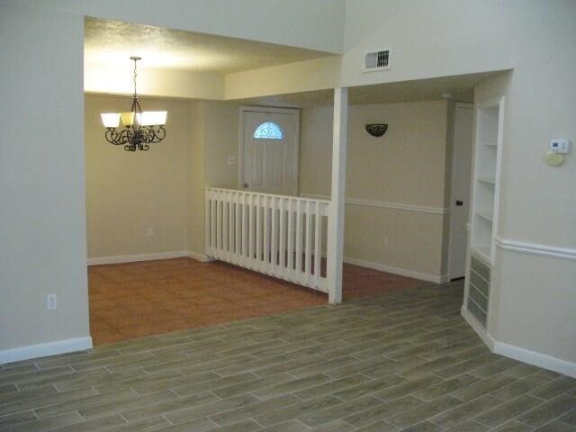 Photo - 1034 Heathfield Dr