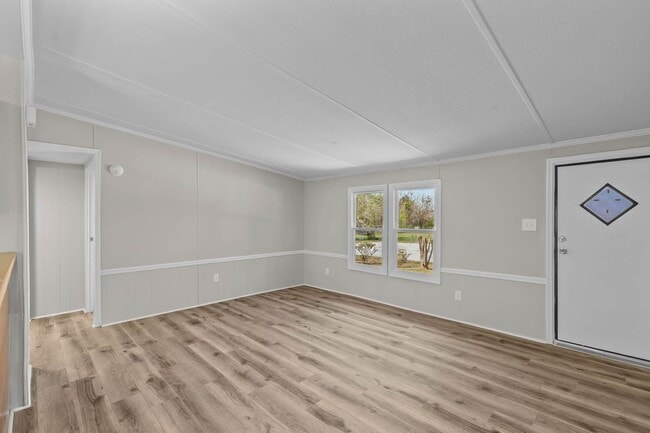 Photo - 100 Caviness Dr