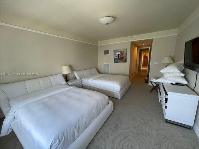 Photo - 1435 Brickell Ave Unit 3112