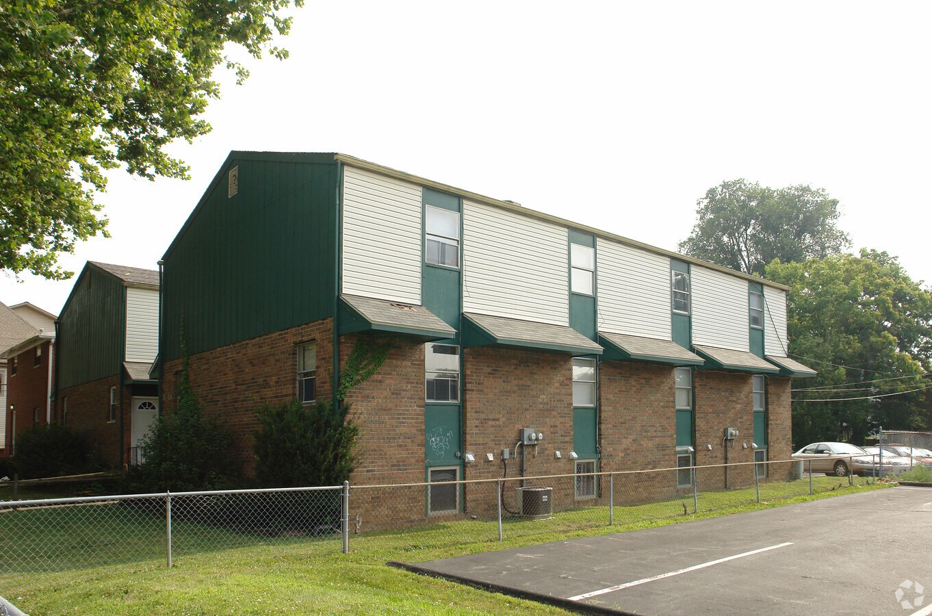 Photo - 1448 Highland St