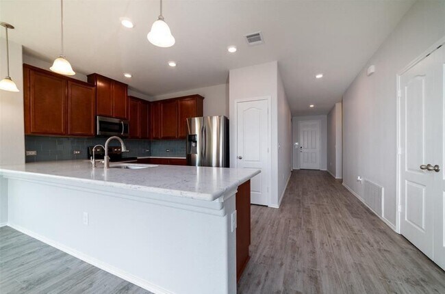 Photo - 7013 Lickeen Ct