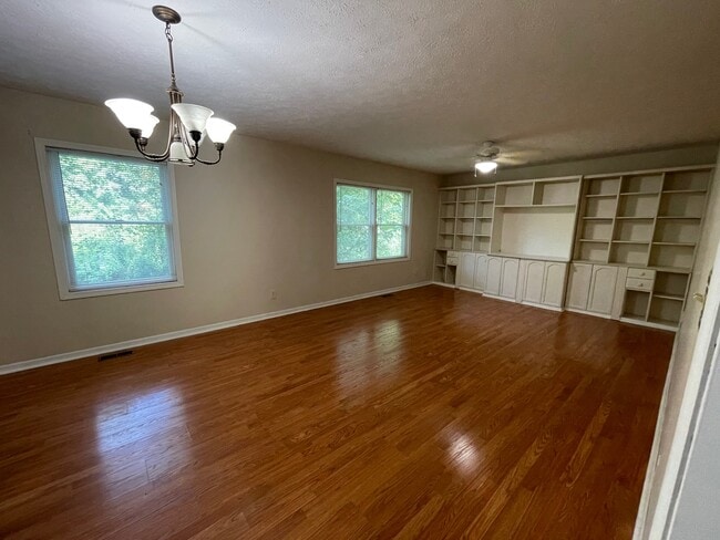 Photo - 227 Mill Rd