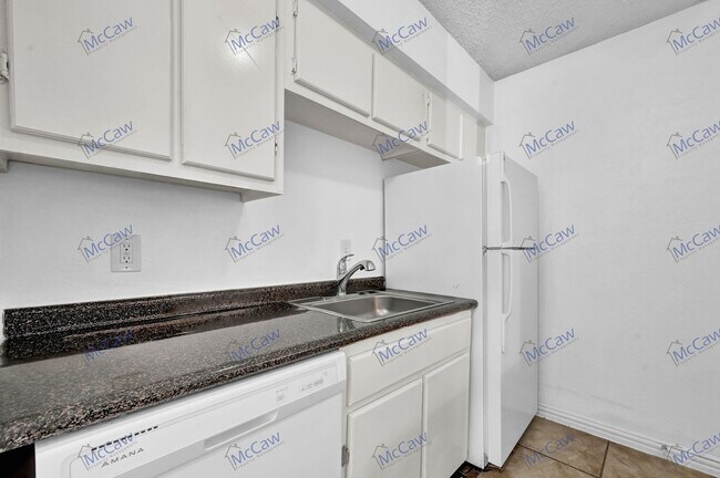 Photo - Updated Price!! Cute 2/2 Condo in Dallas! Unit 2064