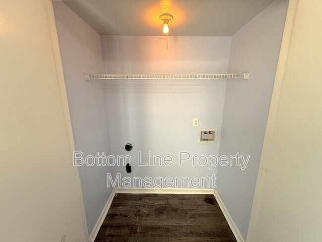Photo - 4633 Old Lantern Way