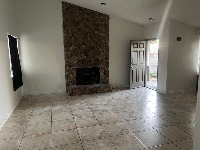Photo - 1508 E Ave J2