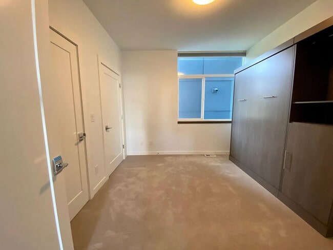 2405 14th Ave S