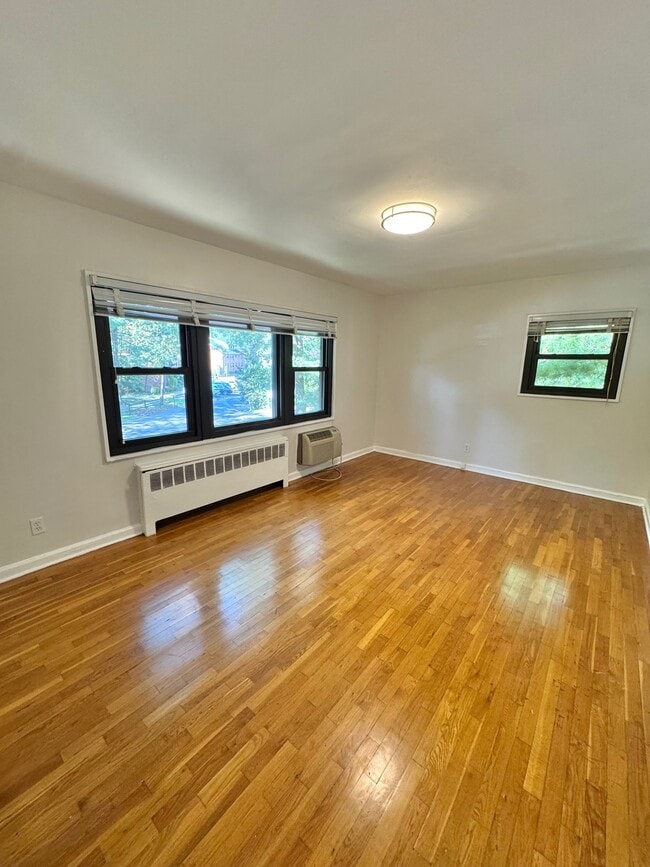 160 B10 primaria en 1er nivel o 2da vivienda/oficina - Rye Village Apartments