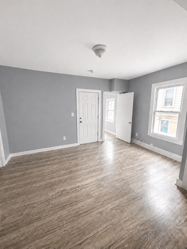 Photo - 54 Bronson St Unit 2