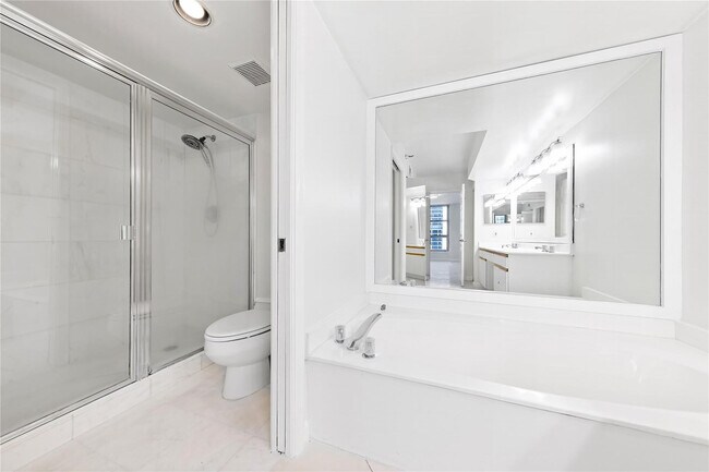 Photo - 3530 Mystic Pointe Dr Unit 2707