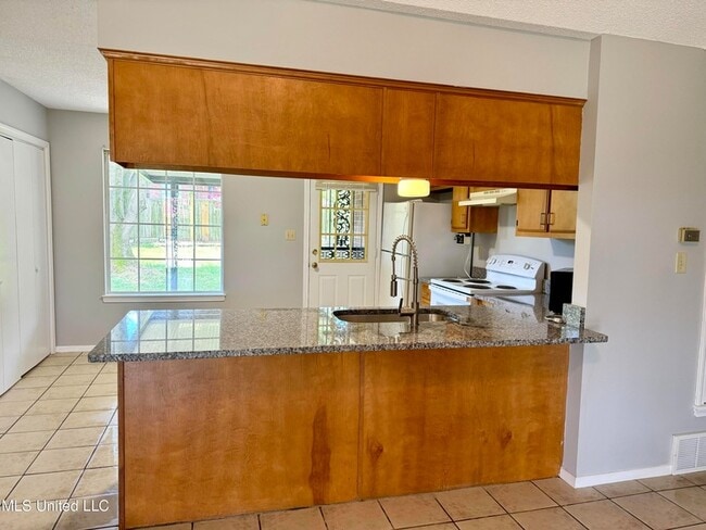 Photo - 10233 Curtis Dr