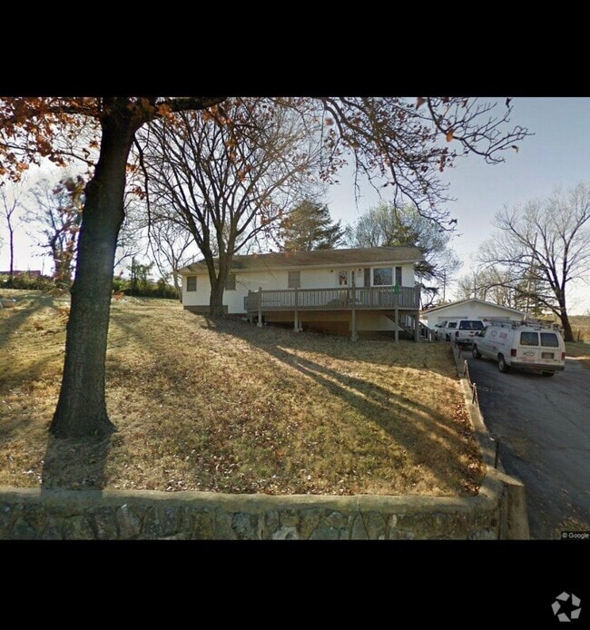 Building Photo - 3bedroom 3 bath. coming soon. Rental