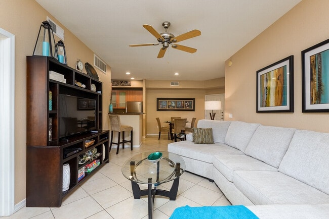 Photo - 6900 E Princess Dr Unidad ID1255447P