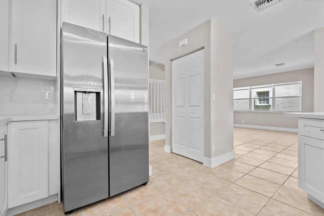 Photo - 4250 NW 1st Pl
